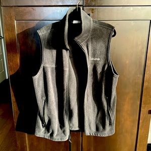 Columbia Vest - Black